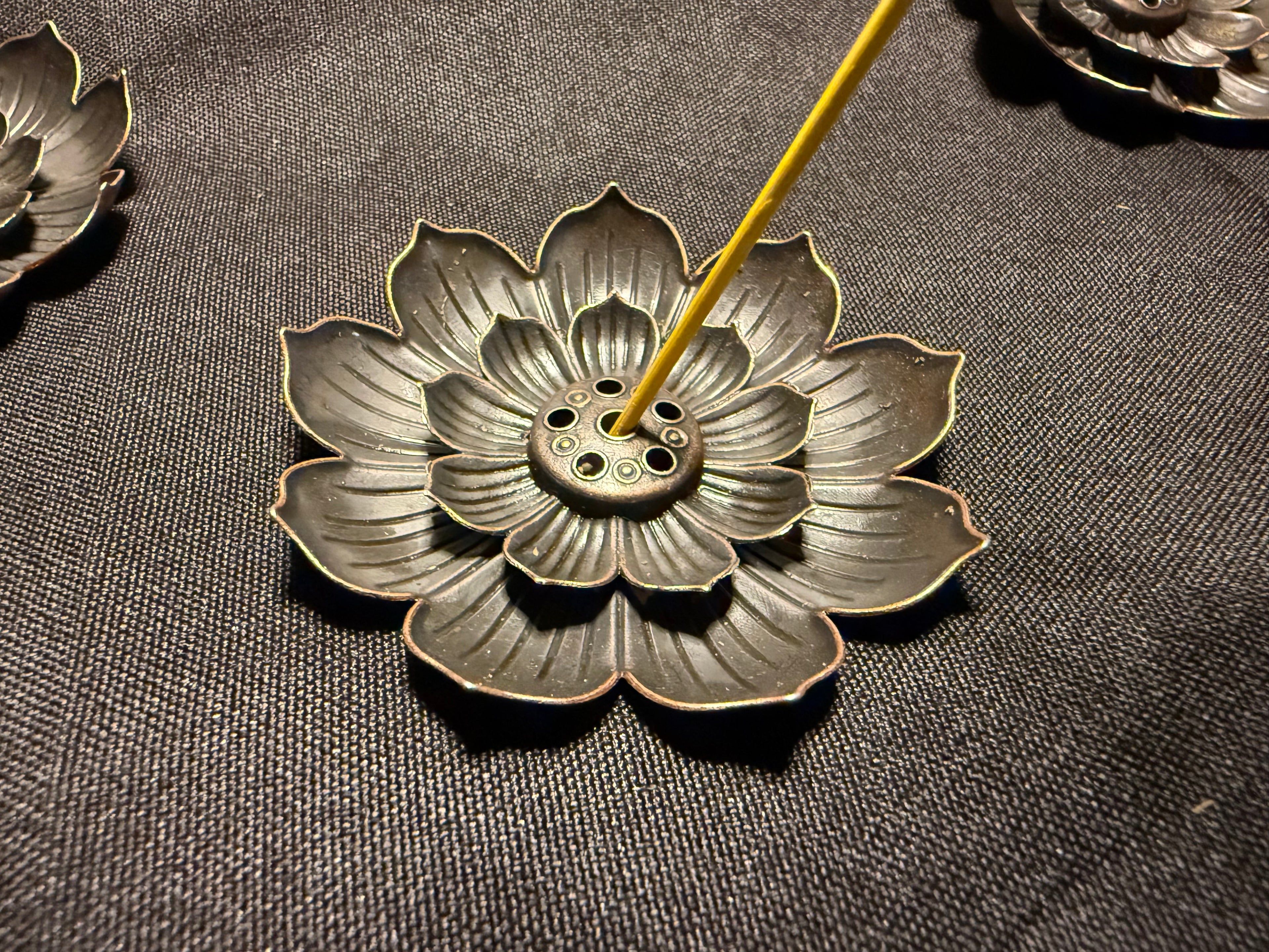 Lotus incense holder